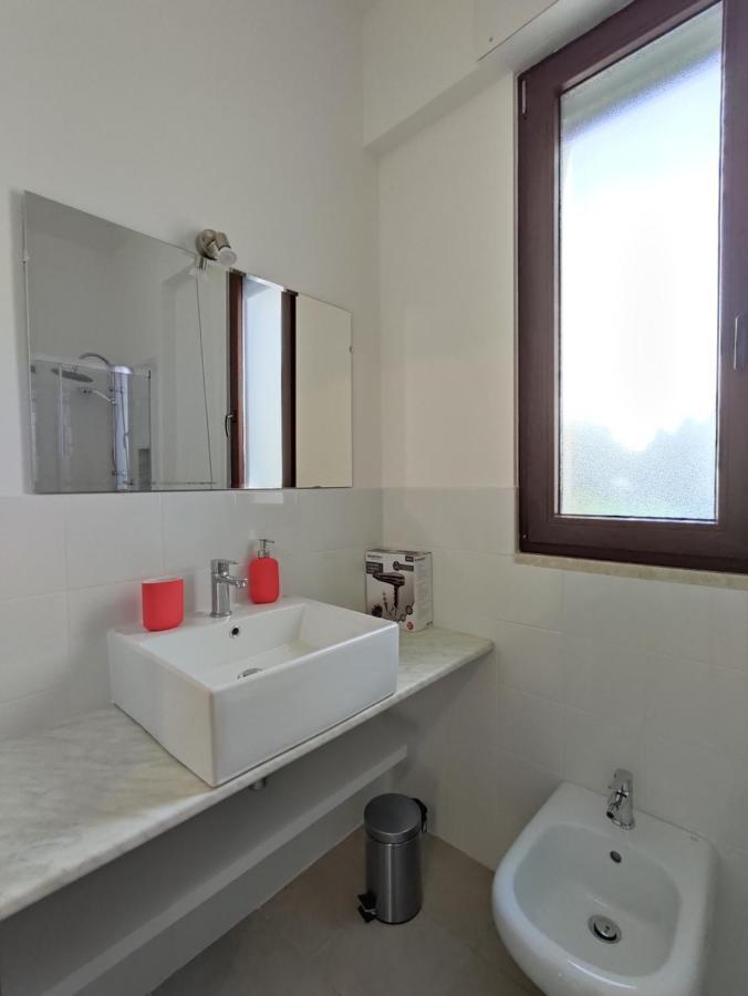Cristian Rooms Avola Bagian luar foto