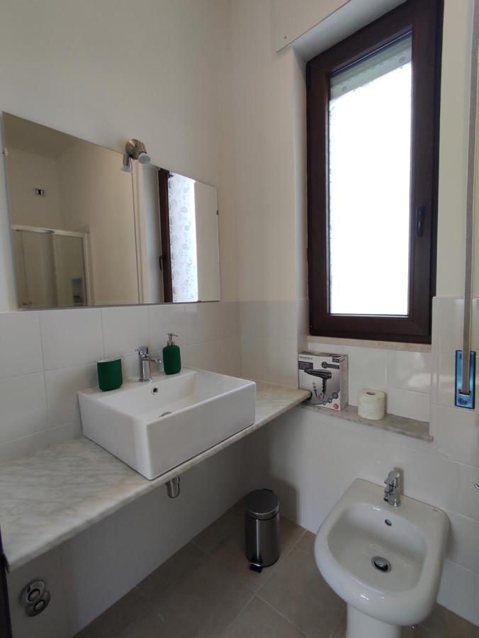 Cristian Rooms Avola Bagian luar foto