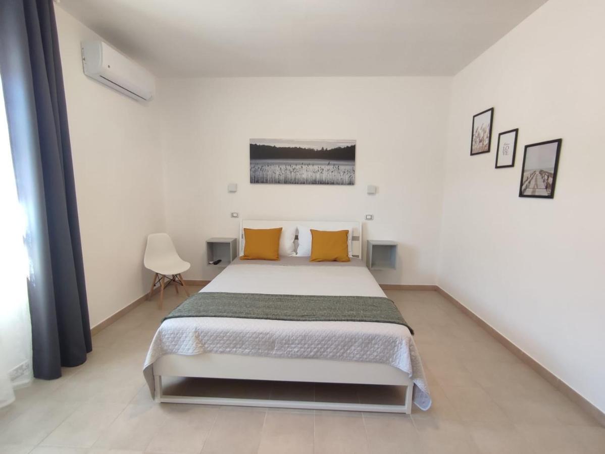 Cristian Rooms Avola Bagian luar foto